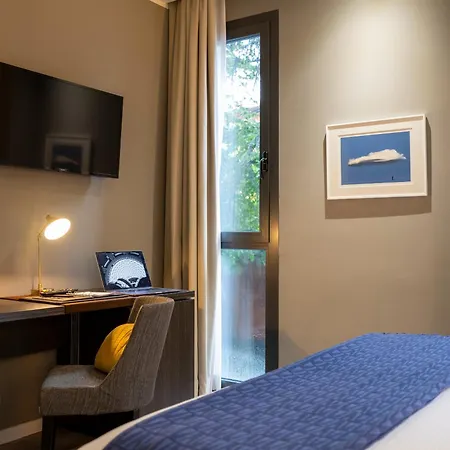 Elizabeth Lifestyle Hotel 4*